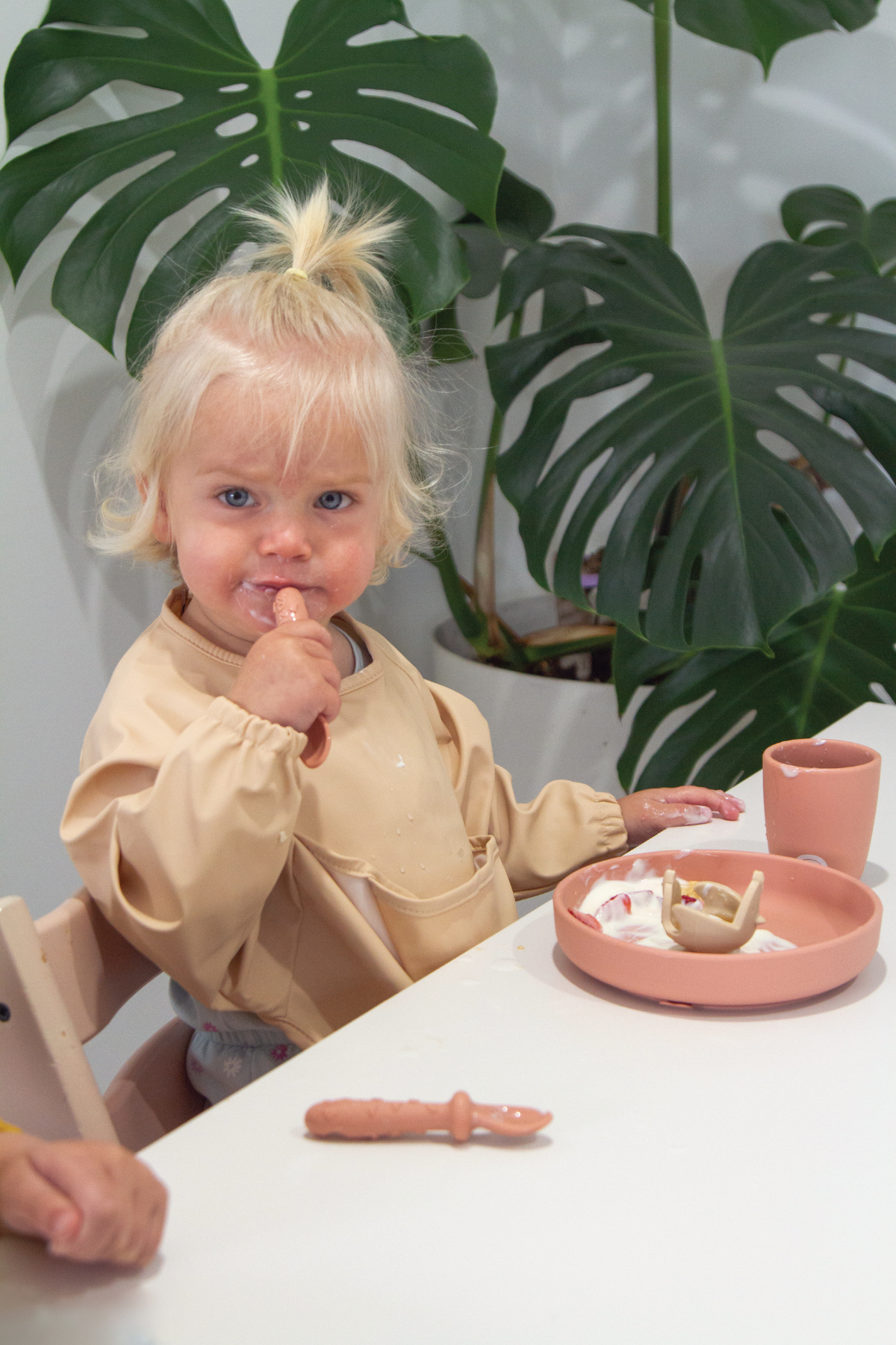 Sleeved Bib - Vanilla